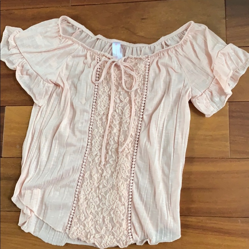 Cute light pink tee